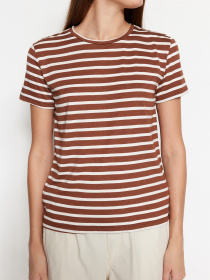 Футболка Trendyol модель TWOSS23TS00132/Kahverengi Фото