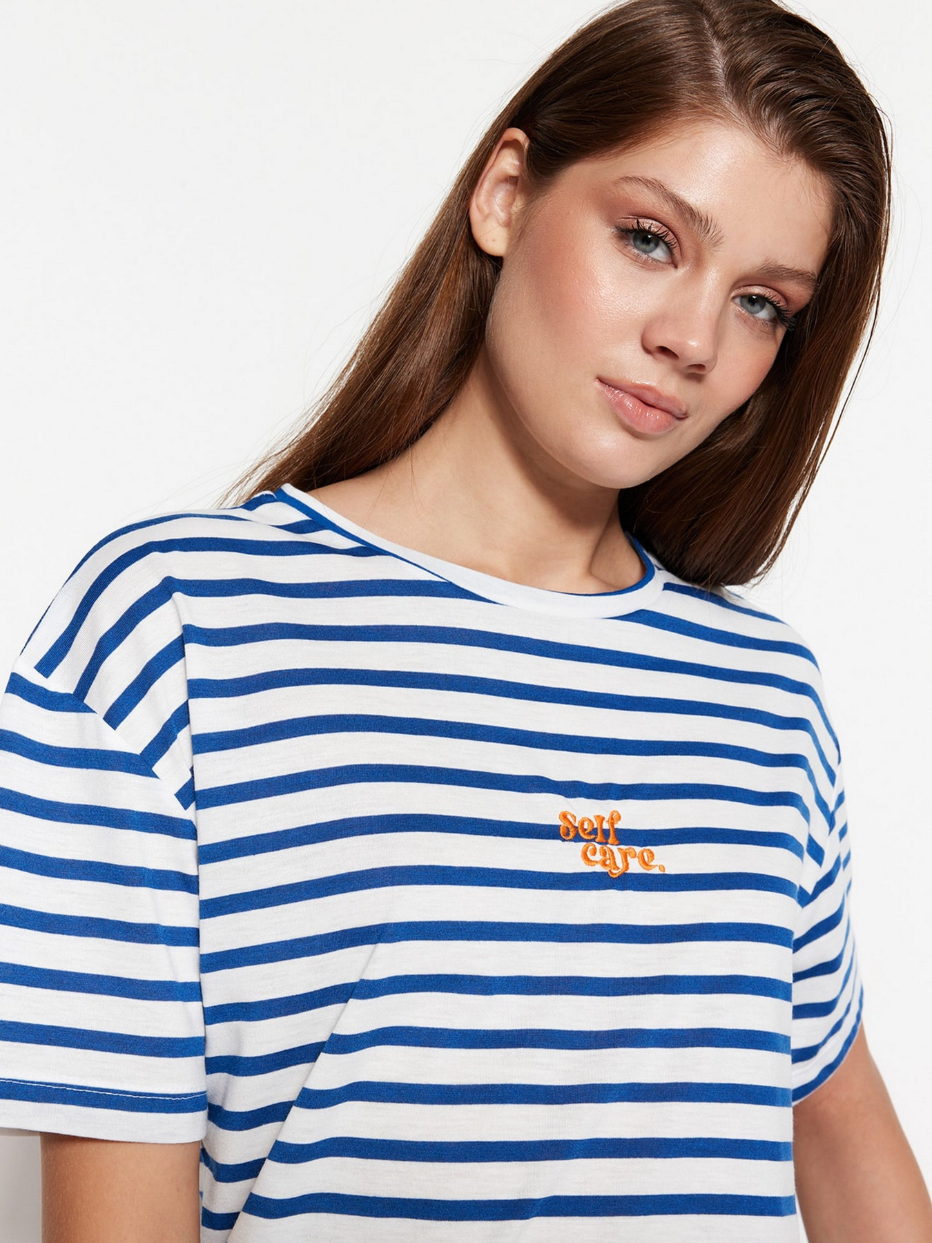 Футболка Trendyol модель TWOSS23TS00135/Lacivert Футболка Trendyol модель TWOSS23TS00135/Lacivert Фото