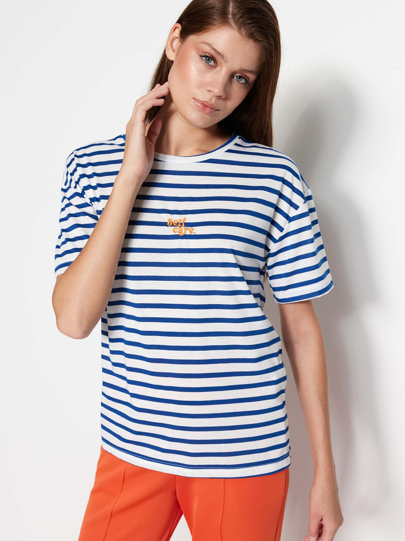 Футболка Trendyol модель TWOSS23TS00135/Lacivert Футболка Trendyol модель TWOSS23TS00135/Lacivert Фото