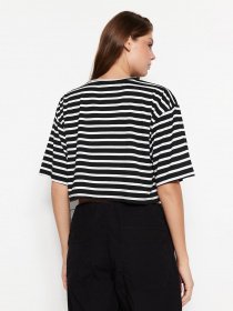 Футболка Trendyol модель TWOSS23TS00136/Siyah Фото