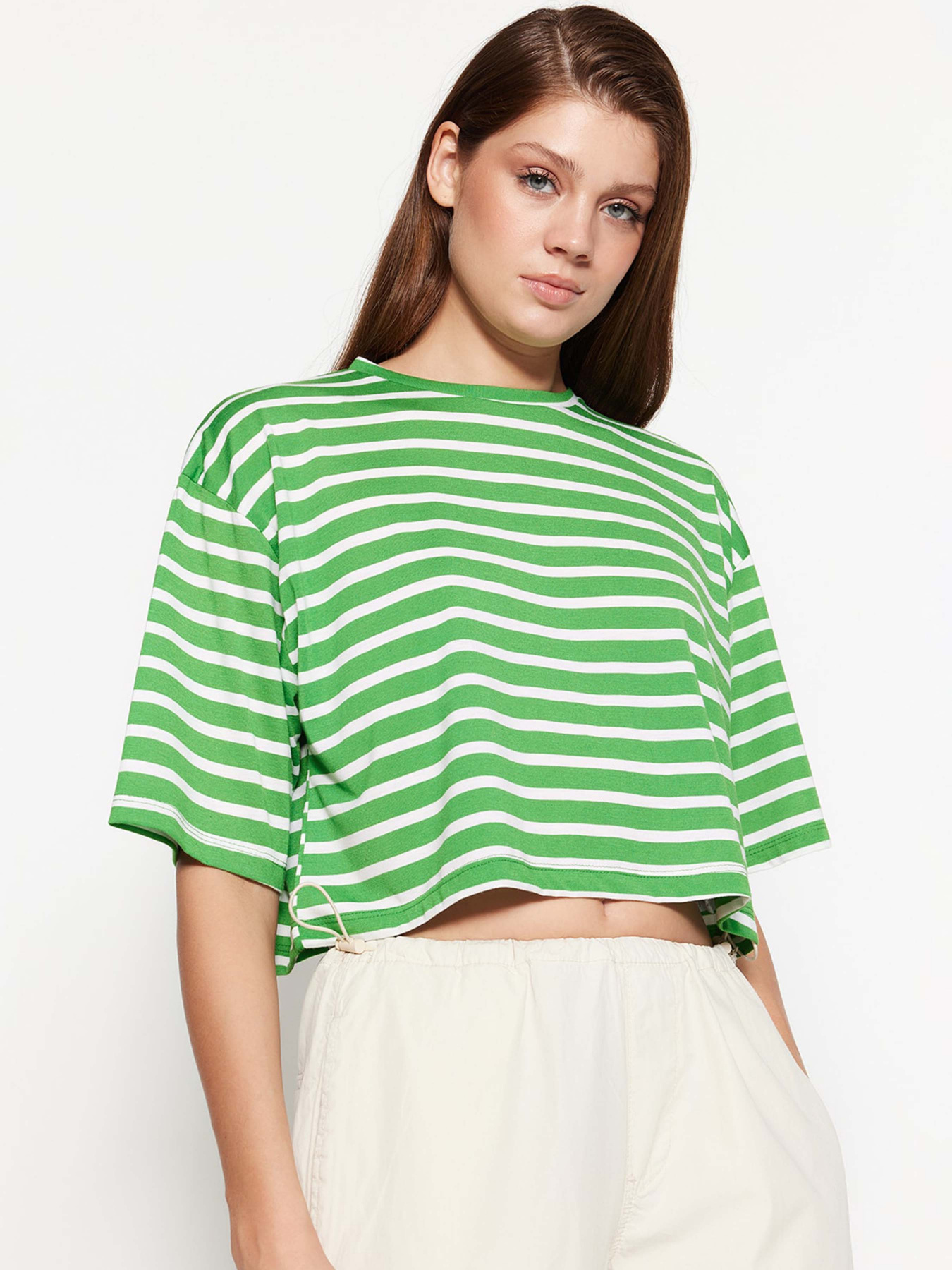 Футболка Trendyol модель TWOSS23TS00136/Yesil Фото