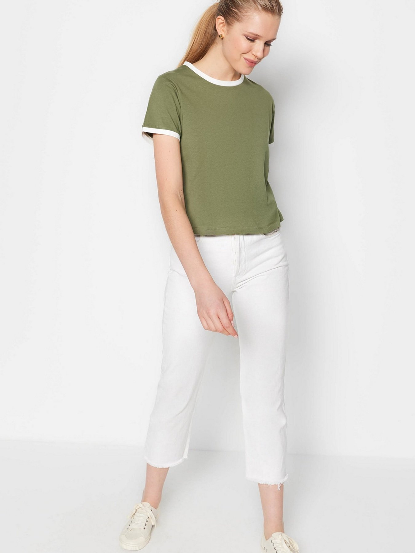 Футболка Trendyol модель TWOSS23TS00224/Haki Фото