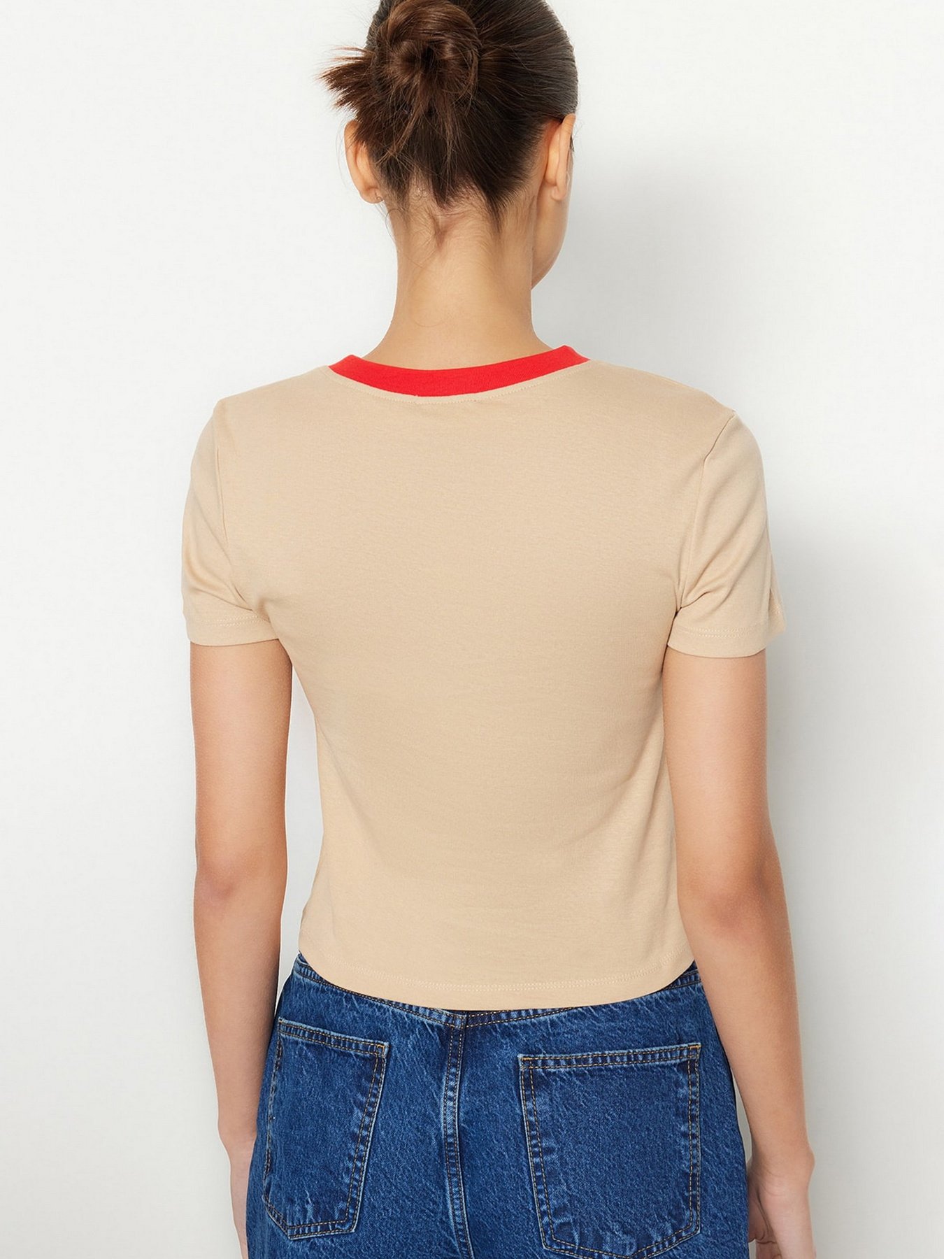 Футболка Trendyol модель TWOSS23TS00230/Bej Фото