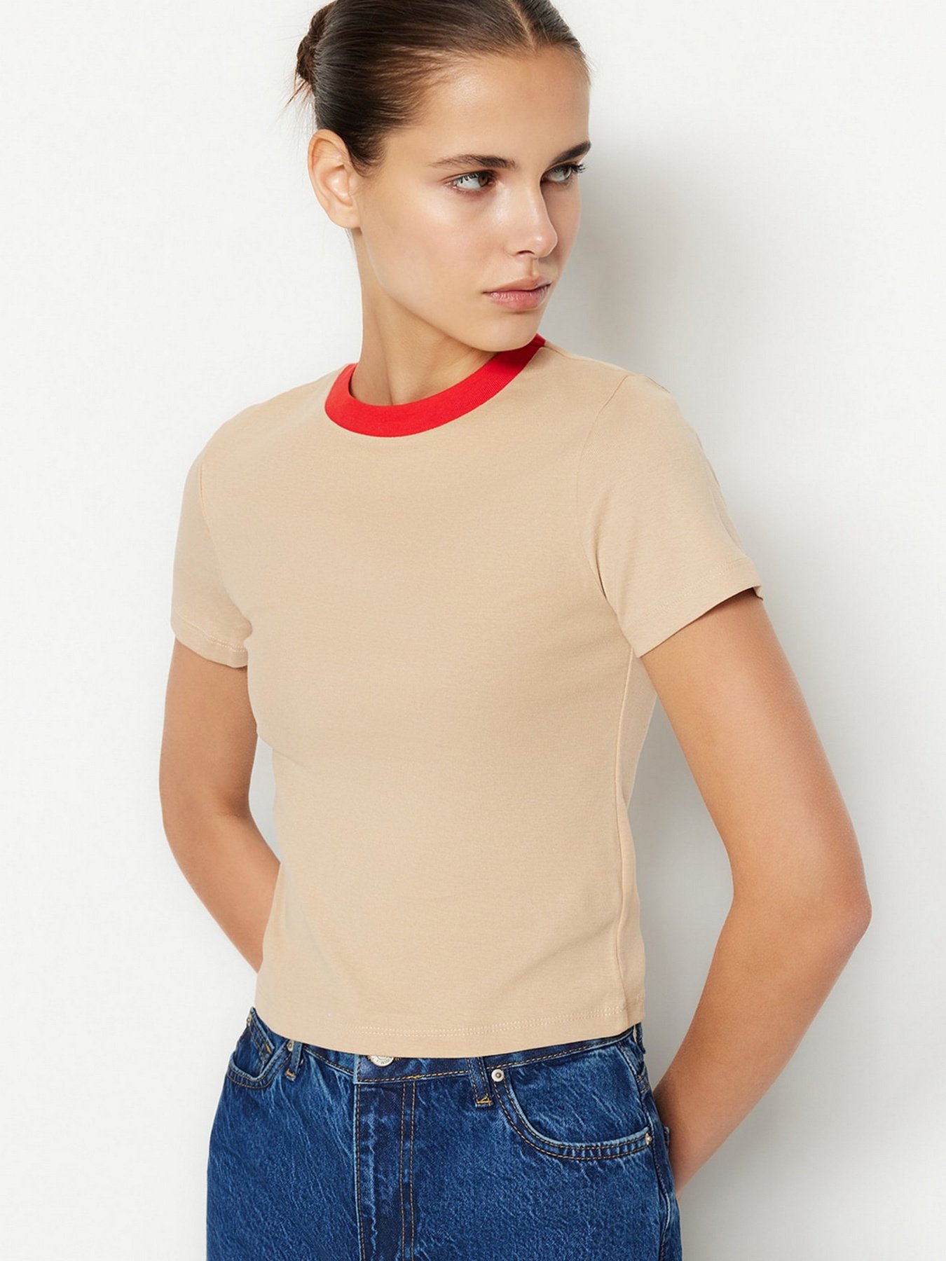 Футболка Trendyol модель TWOSS23TS00230/Bej Фото