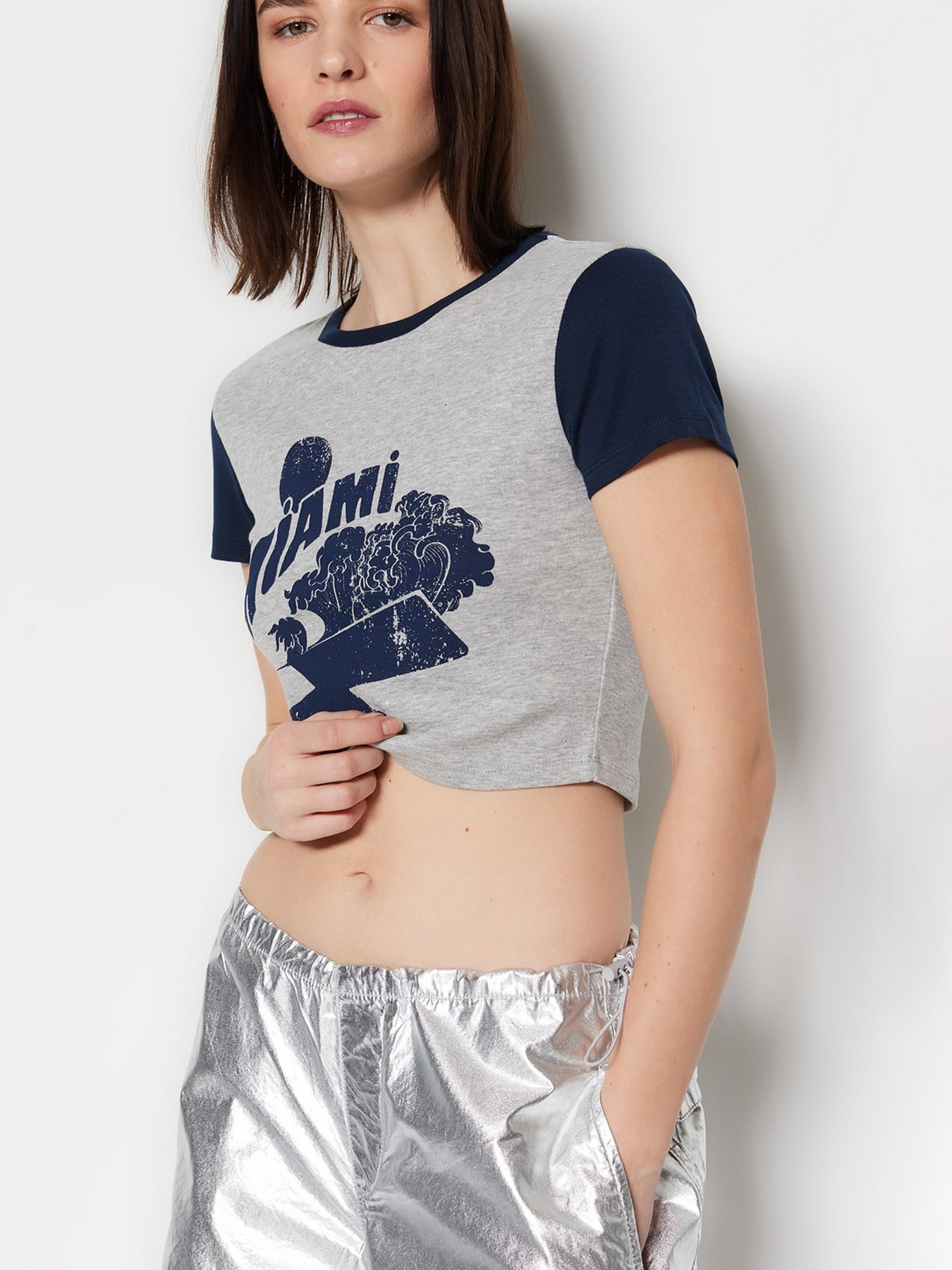 Футболка Trendyol модель TWOSS23TS00231/Gri Фото