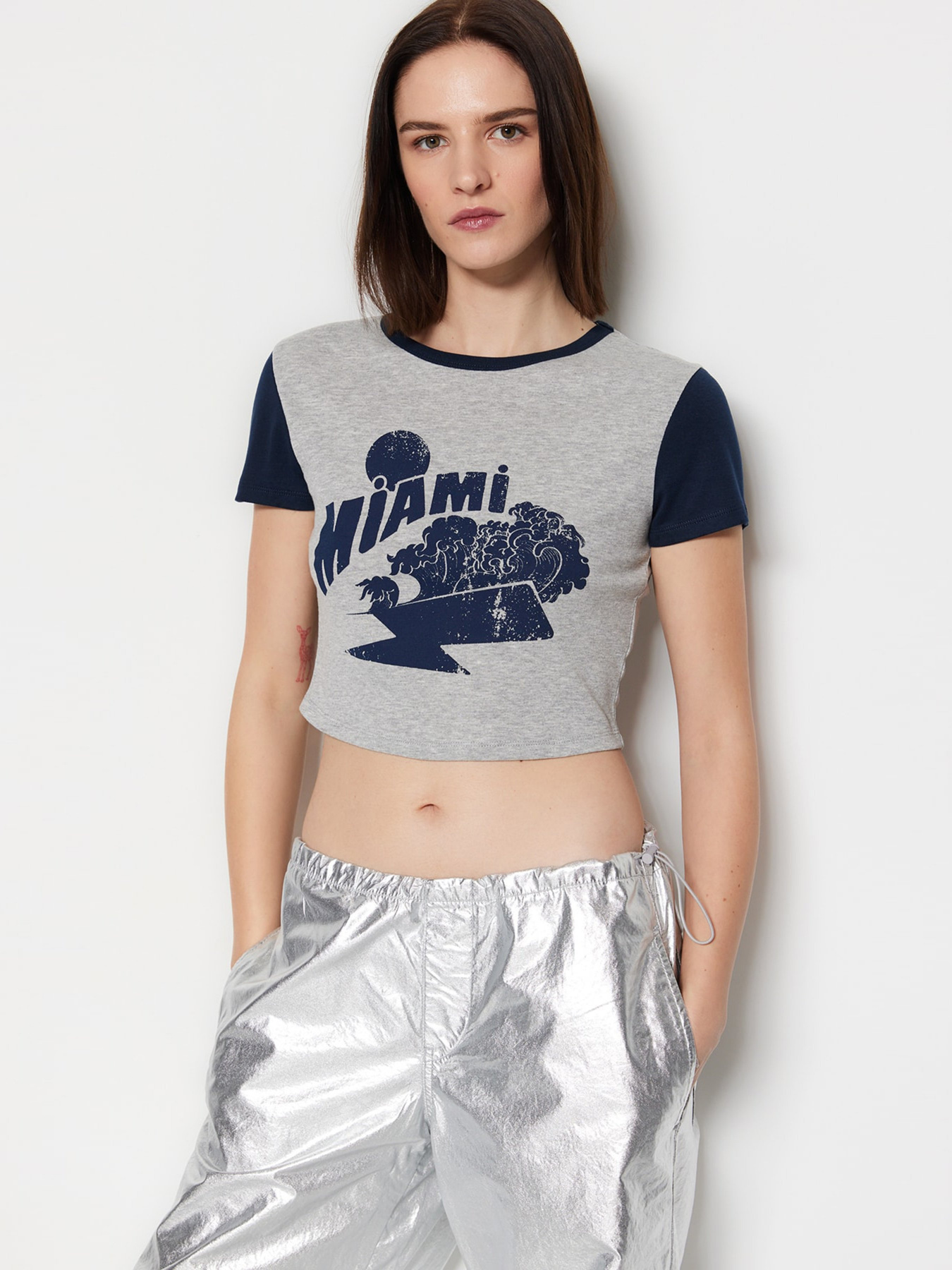 Футболка Trendyol модель TWOSS23TS00231/Gri Фото