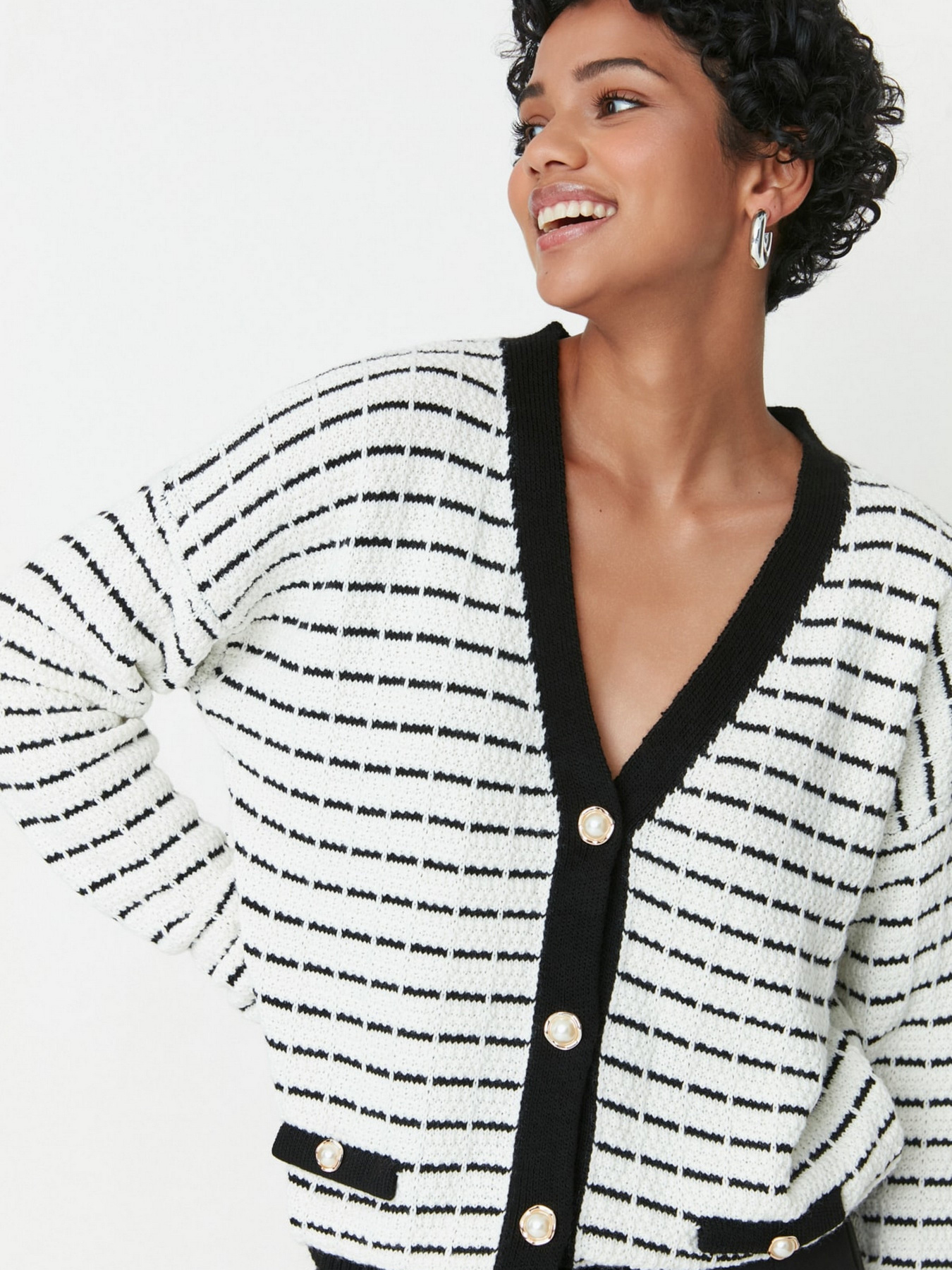 Кардиган Trendyol модель TWOAW23HI00261/Siyah Фото