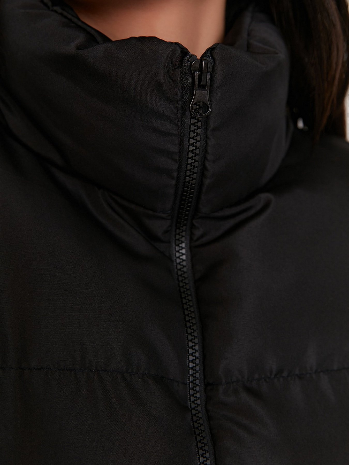 Жилет з утеплювачем Trendyol модель TWOAW23YE00059/Siyah Фото