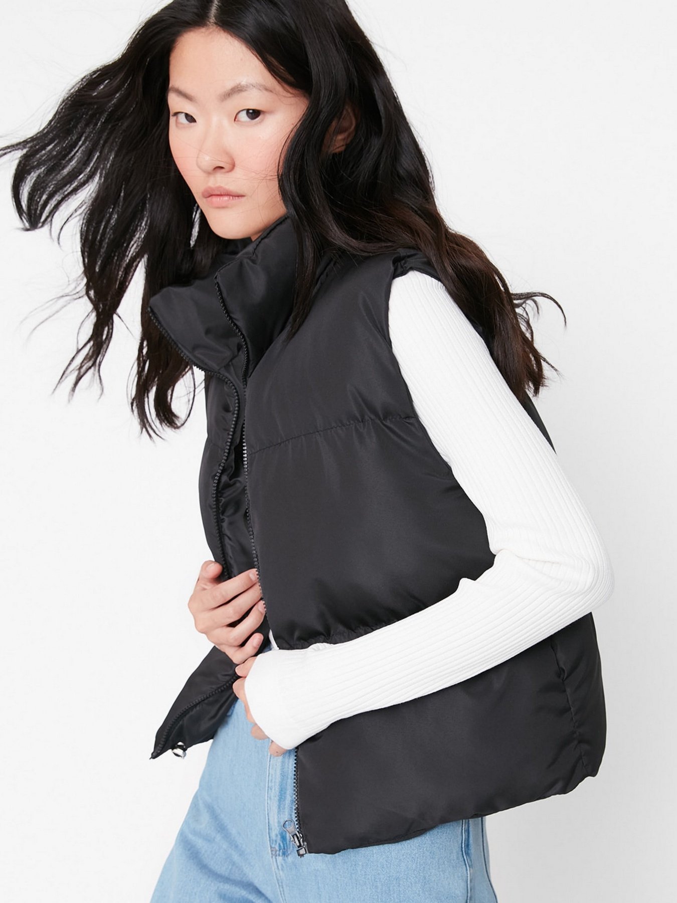 Жилет з утеплювачем Trendyol модель TWOAW23YE00059/Siyah Фото