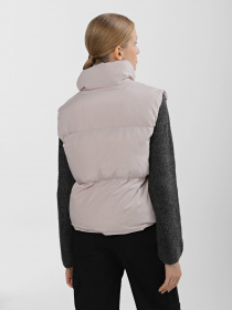 Утеплений жилет Trendyol модель TWOAW23YE00059/Tas Фото