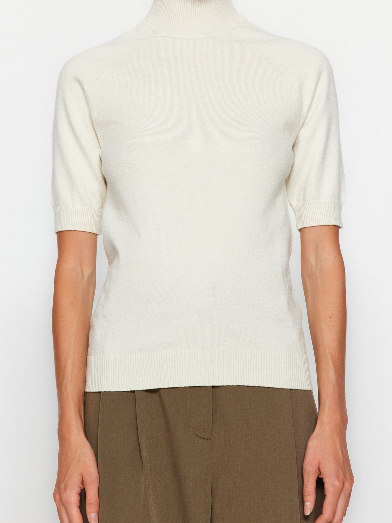 Водолазка Trendyol модель TWOAW24BZ00005/Ekru Фото