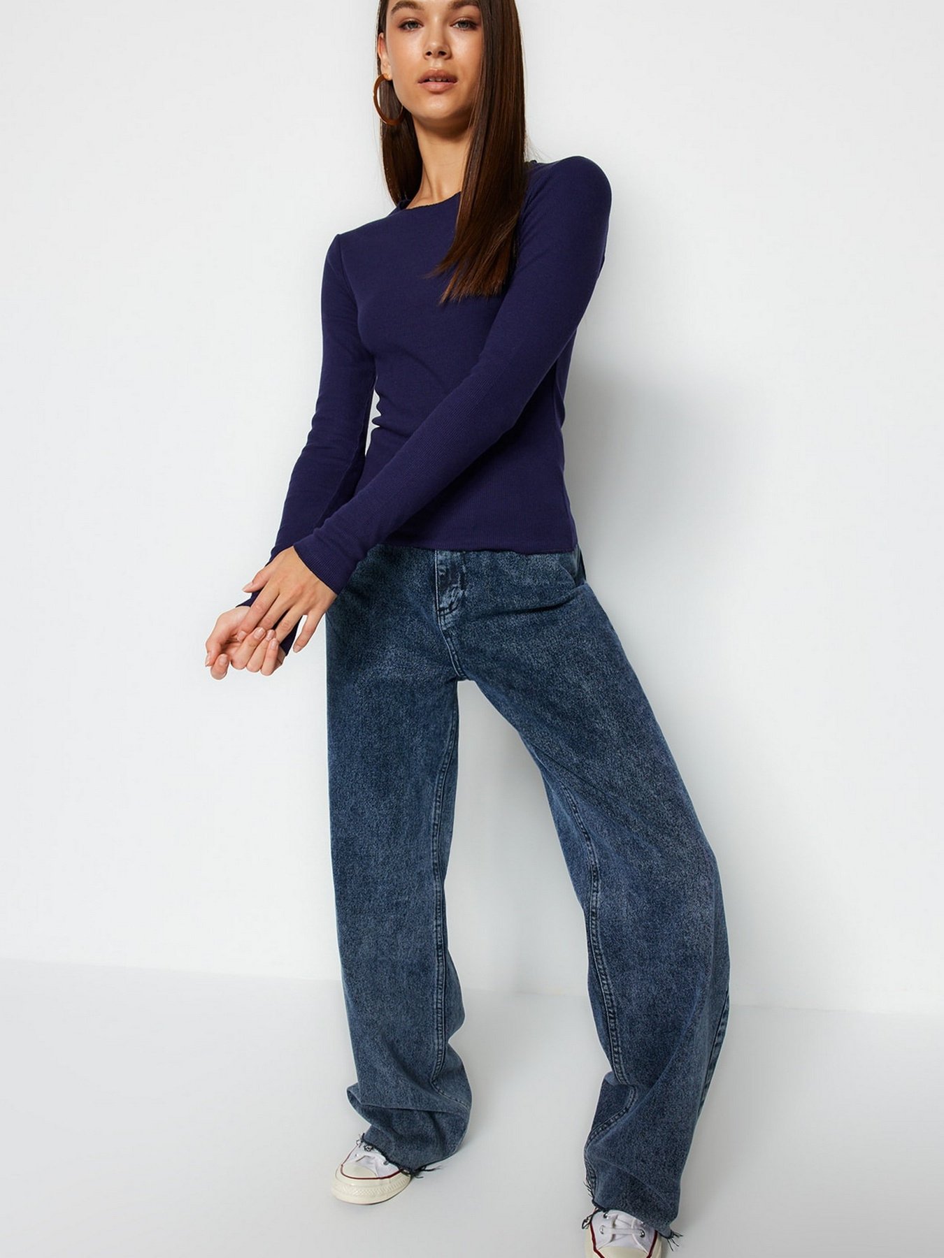 Лонгслів Trendyol модель TWOAW24BZ00066/Lacivert Фото