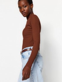 Водолазка Trendyol модель TWOAW24BZ00077/Kahverengi Фото