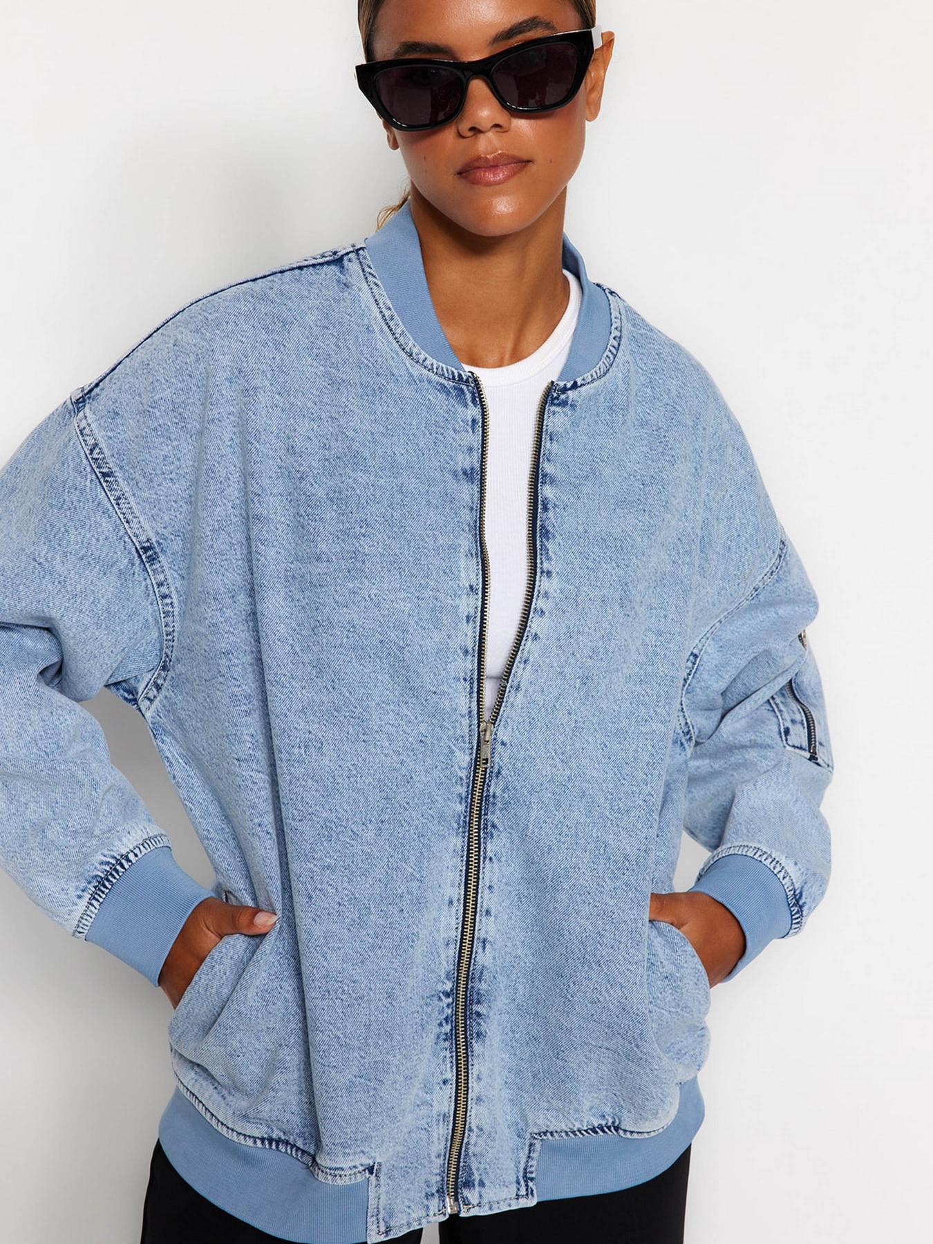 Бомбер Trendyol модель TWOAW24CE00006/Mavi Фото