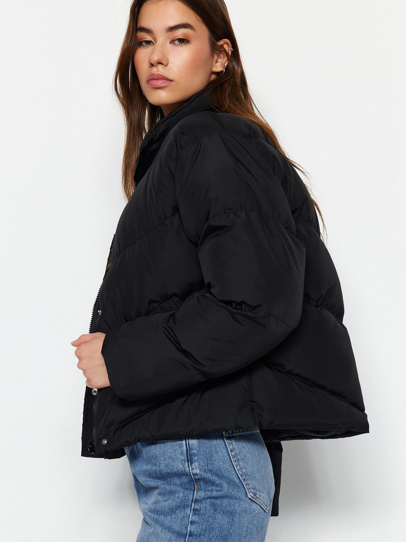 Демісезонна куртка Trendyol модель TWOAW24MO00048/Siyah Фото