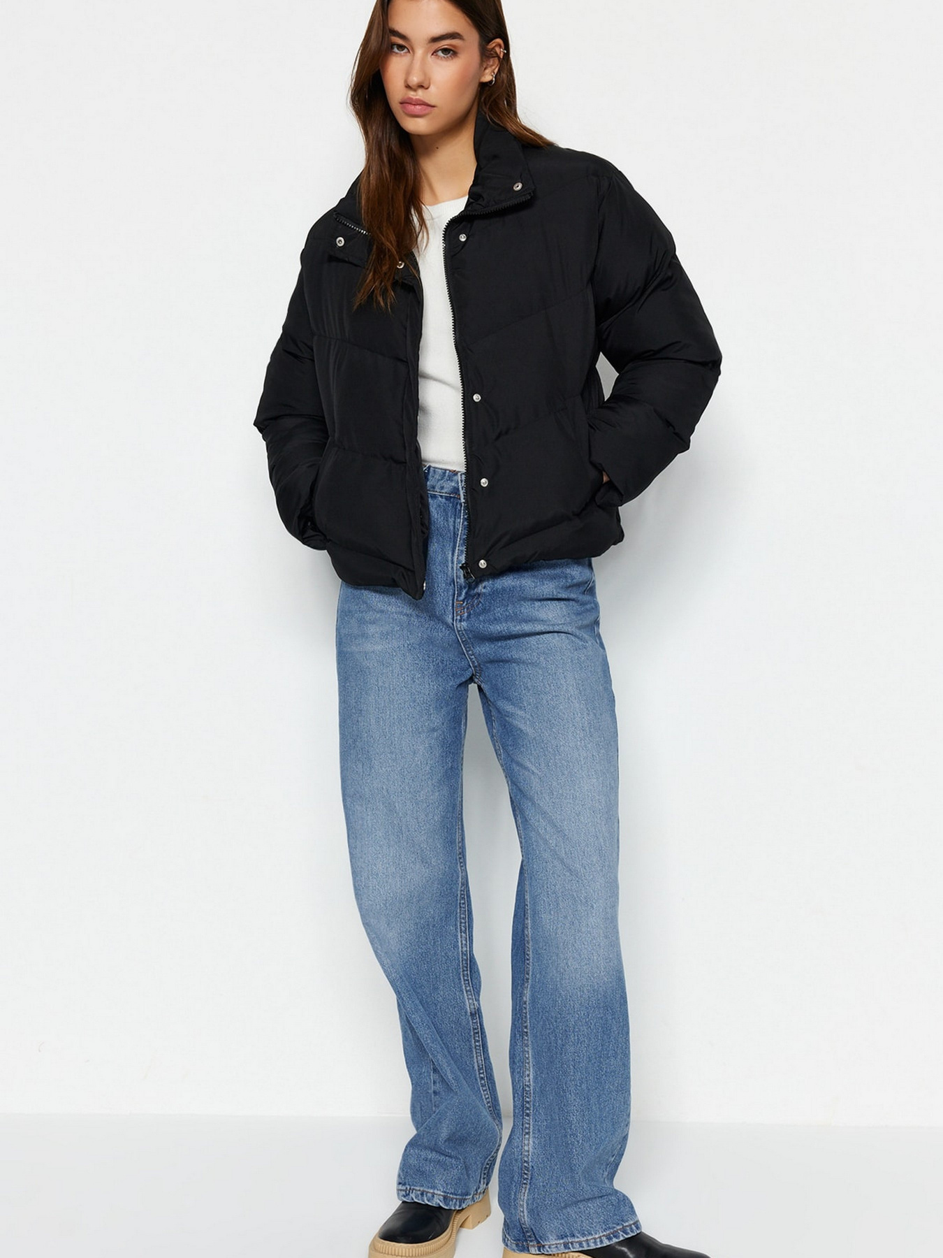Демісезонна куртка Trendyol модель TWOAW24MO00048/Siyah Фото
