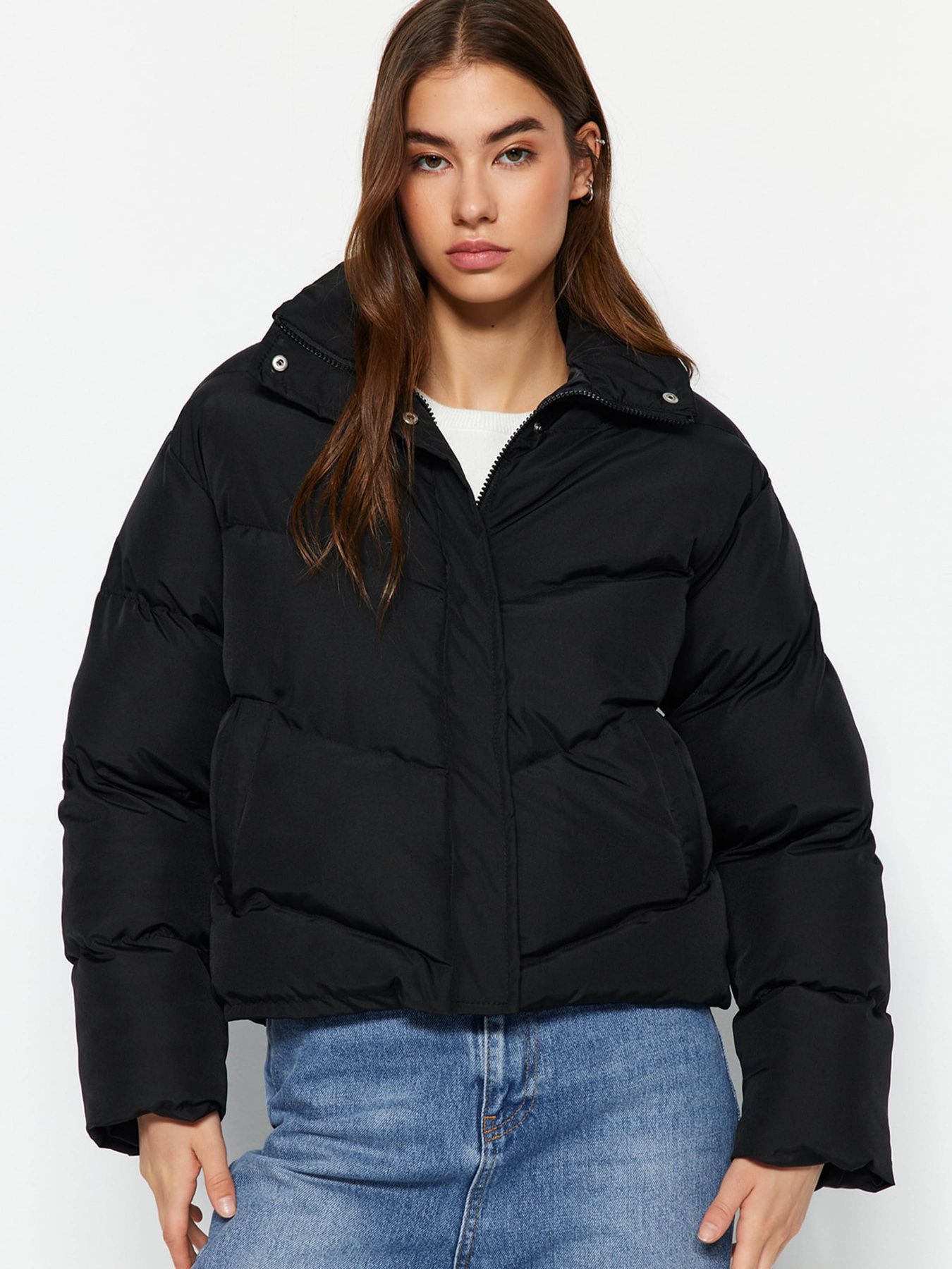 Демісезонна куртка Trendyol модель TWOAW24MO00048/Siyah Фото