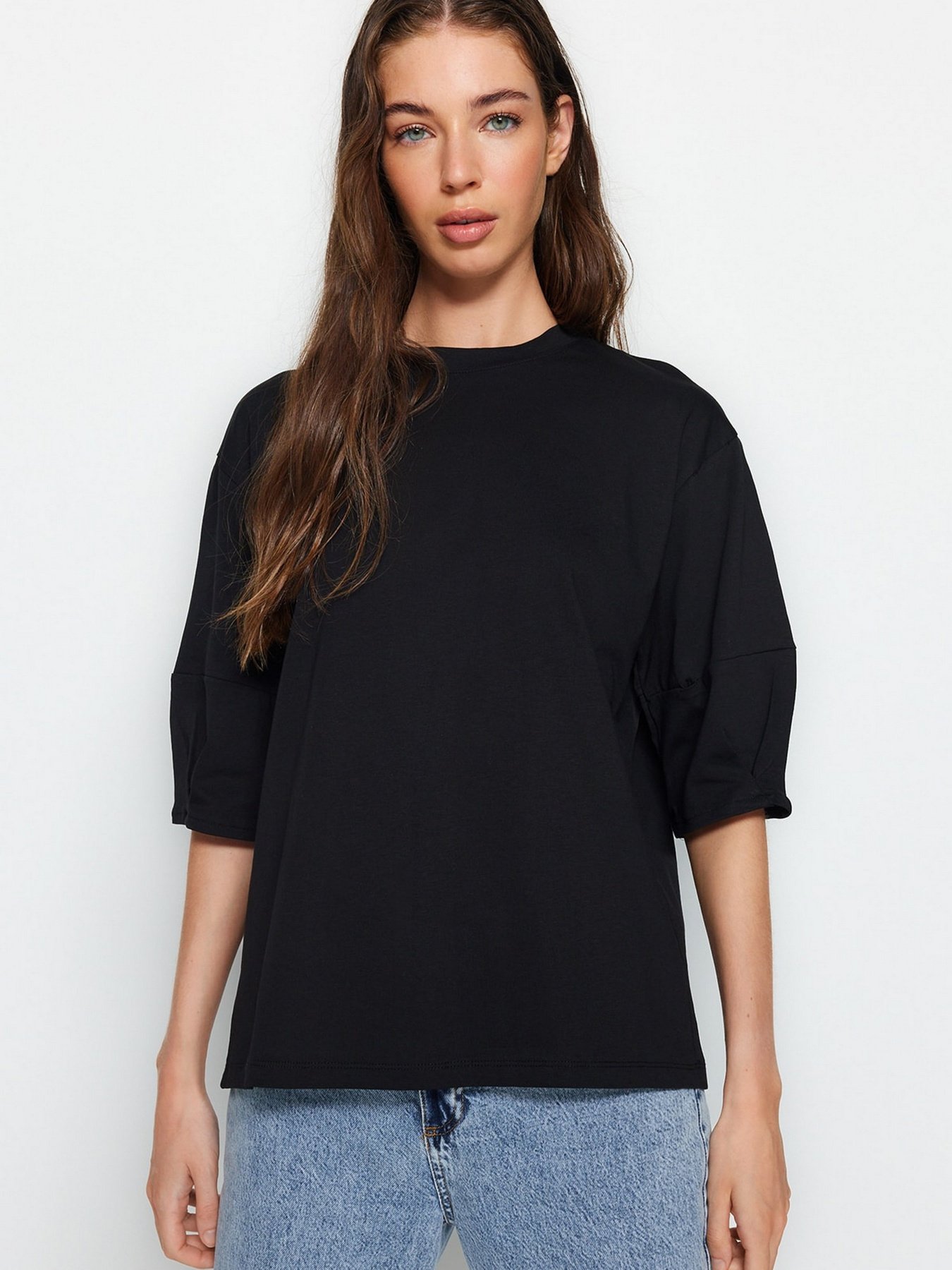 Футболка Trendyol модель TWOAW24TS00001/Siyah Фото