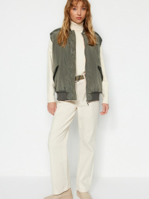 Утеплений жилет Trendyol модель TWOAW24YE00003/Haki Фото