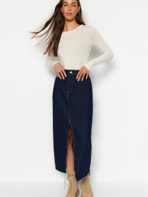 Джинсовая юбка Trendyol модель TWOSS23ET00290/Koyu Mavi Фото