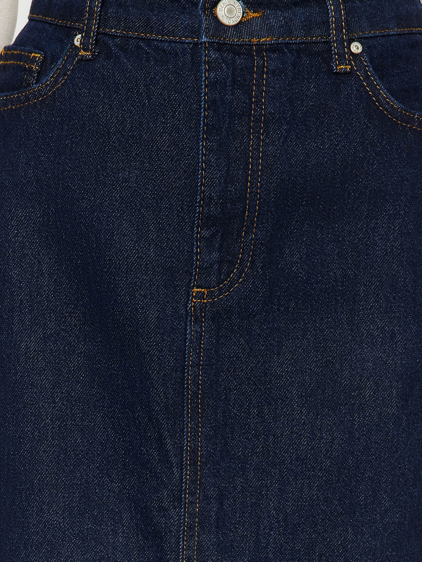 Джинсовая юбка Trendyol модель TWOSS23ET00290/Koyu Mavi Фото