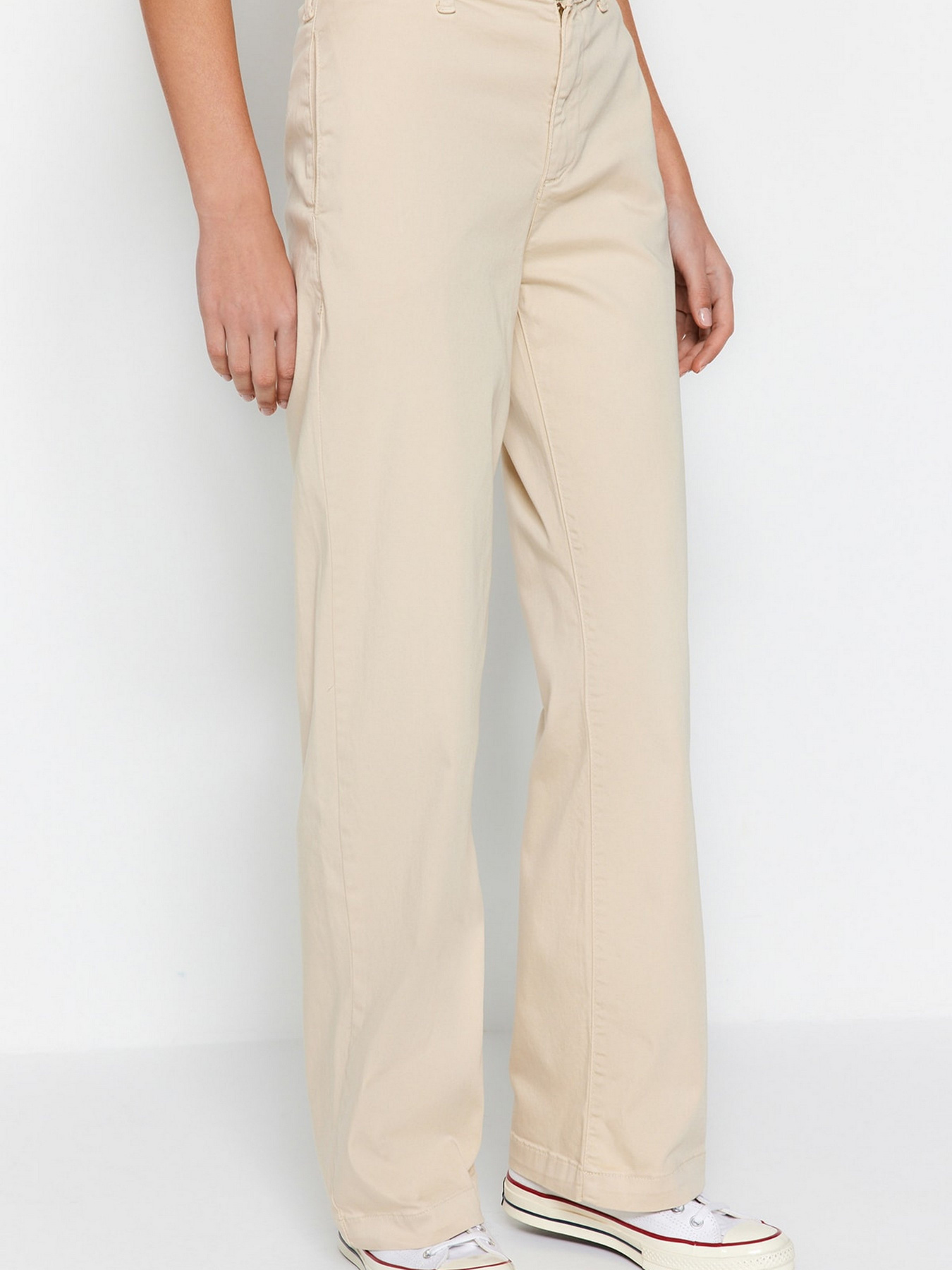 Широкие джинсы Trendyol модель TWOSS23JE00209/Tas Фото