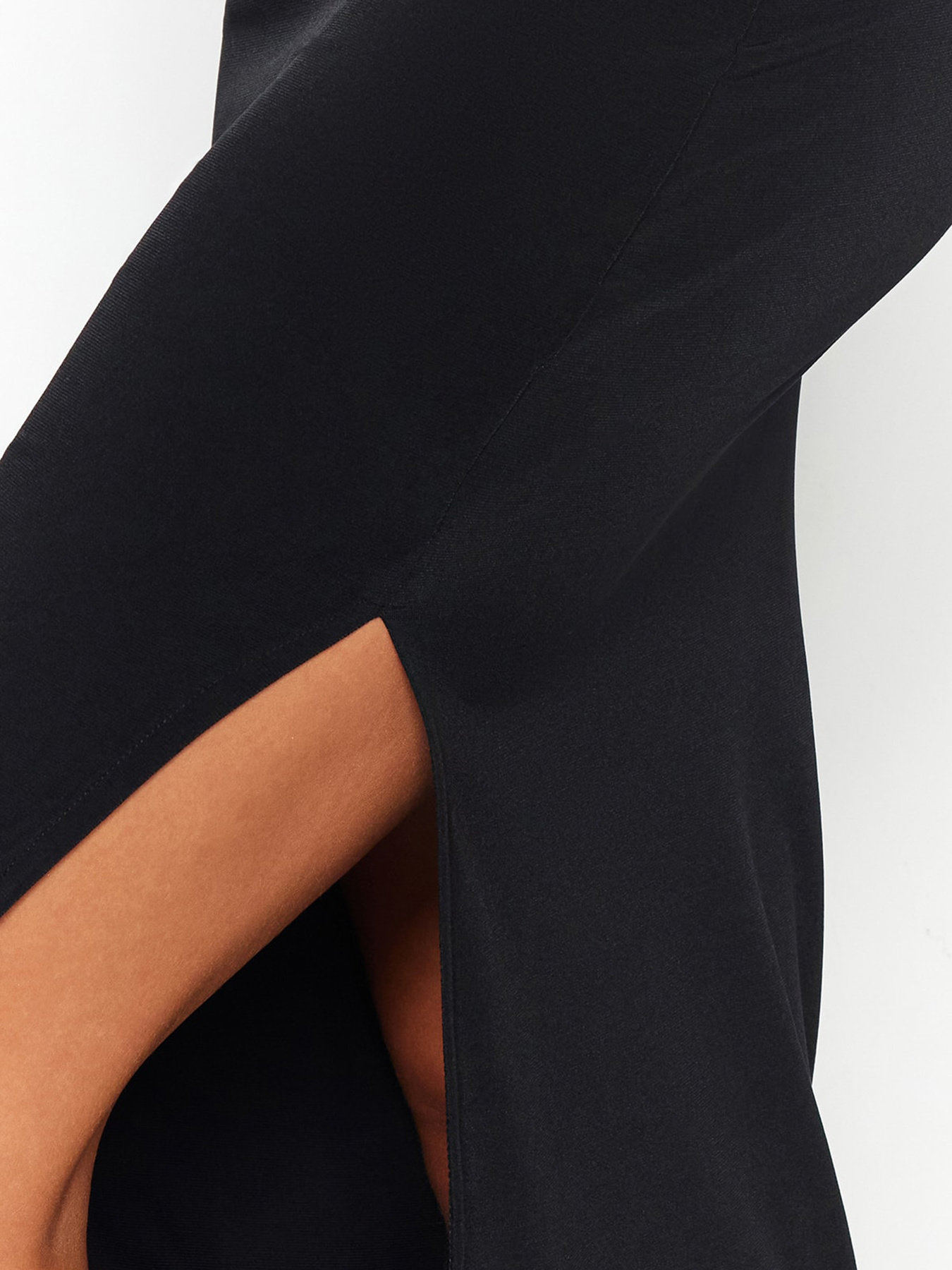 Платье миди Trendyol модель TBESS23EL00116/Siyah Фото