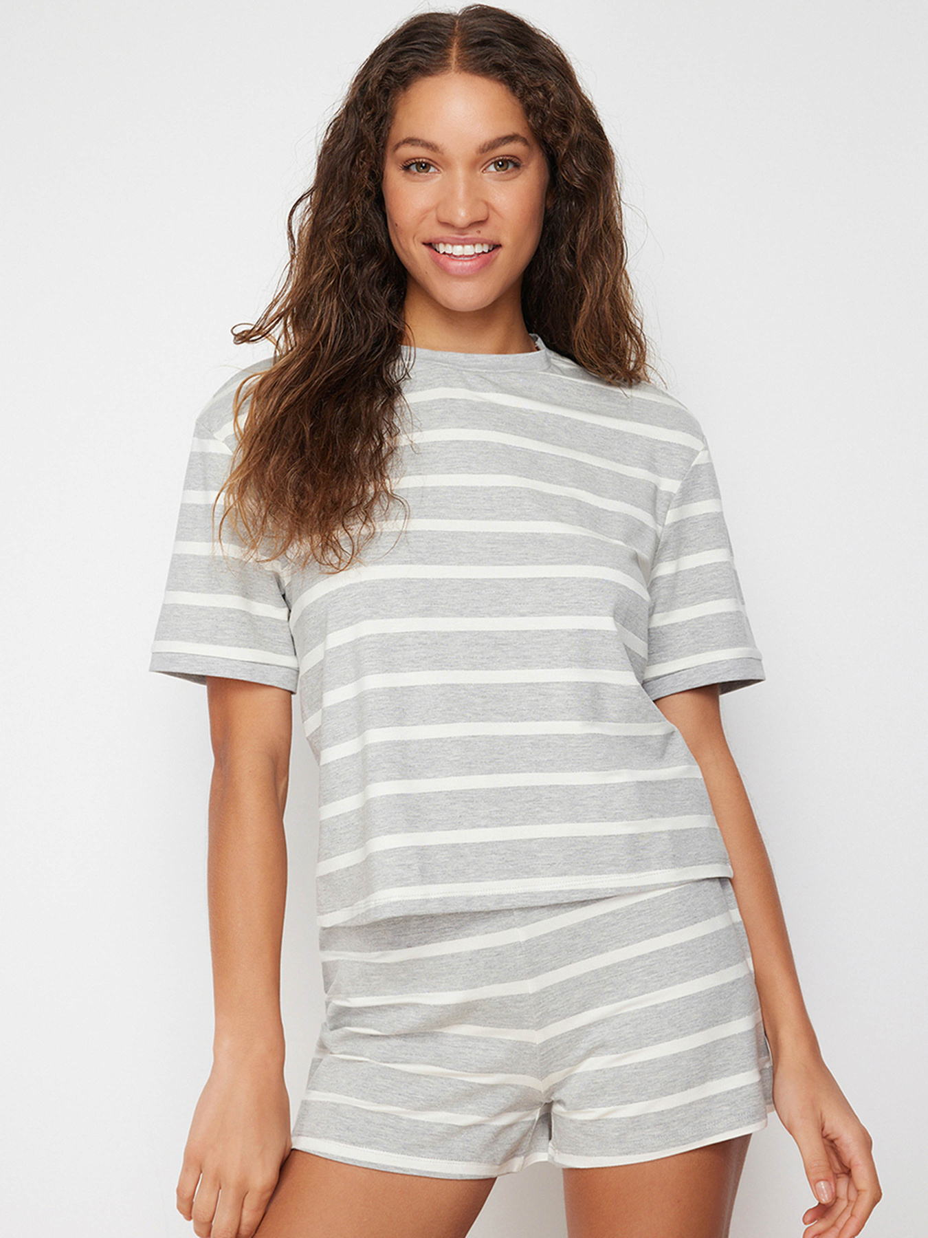 Пижама Trendyol модель THMSS24PT00061/Gri Фото