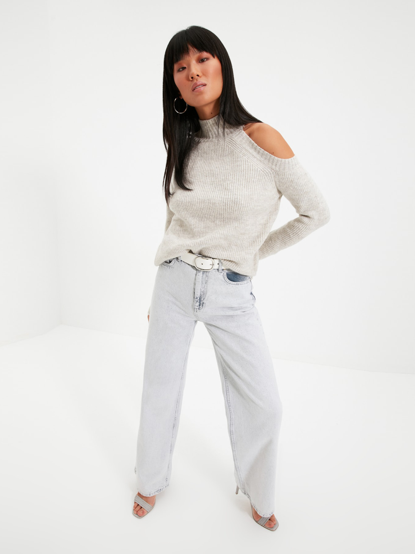 Светр Trendyol модель TWOAW20XS0006/Tas Светр Trendyol модель TWOAW20XS0006/Tas Фото