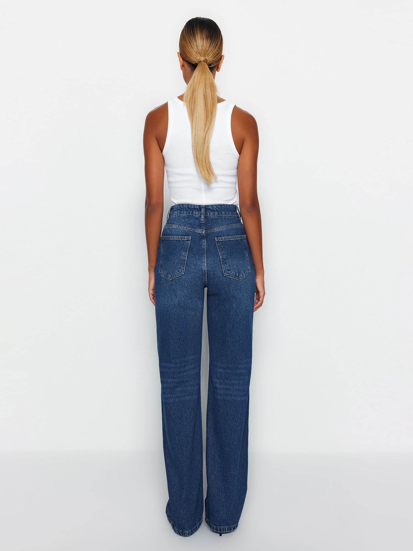 Широкі джинси Trendyol модель TWOAW24JE00074/Koyu Mavi Фото