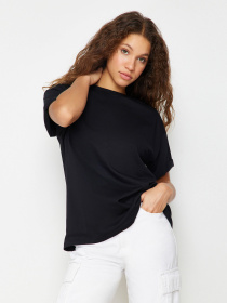 Футболка Trendyol Модель TWOSS20TS0134/Siyah Фото