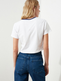 Футболка Trendyol модель TWOSS21TS0395/Beyaz Фото