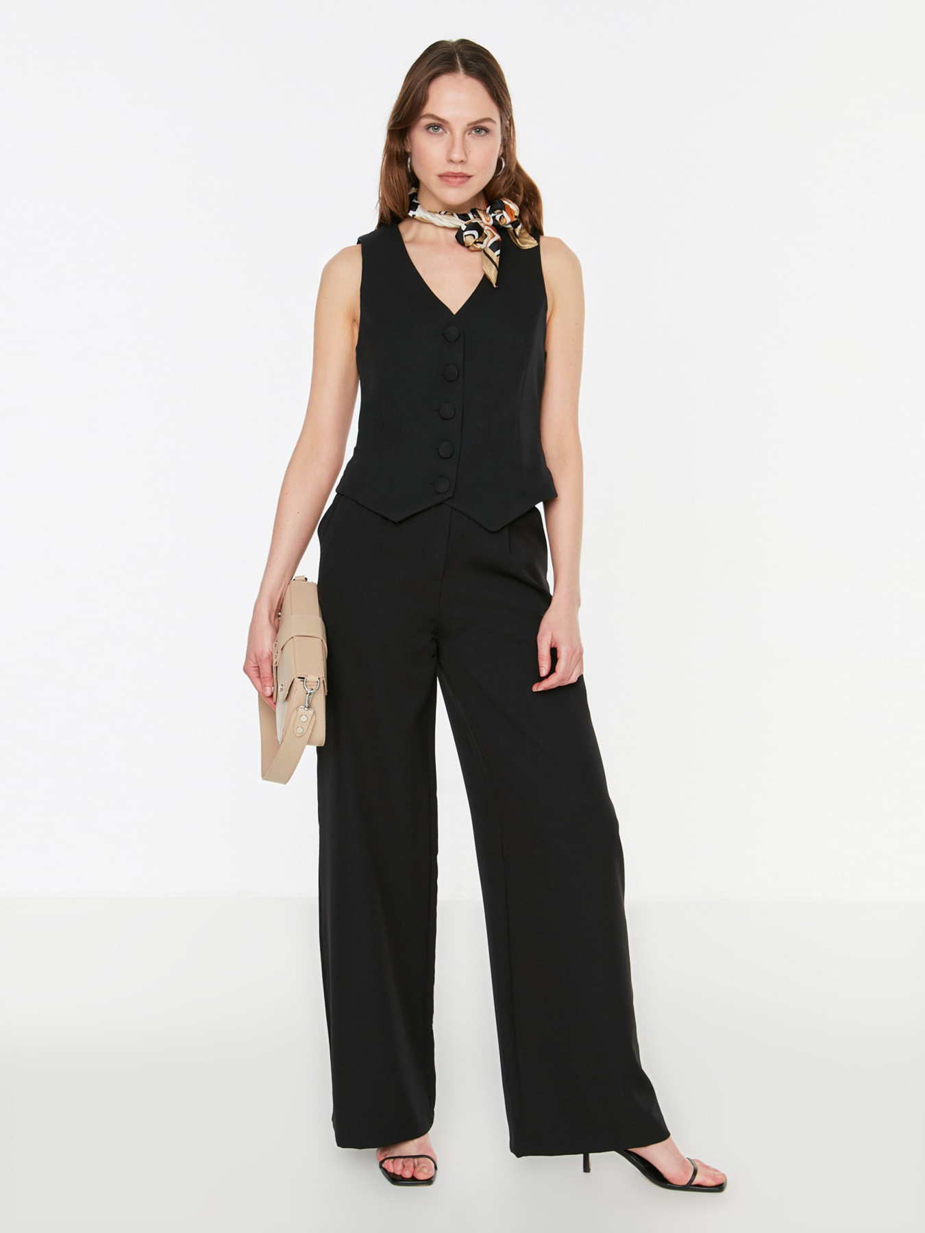 Классический жилет Trendyol модель TWOSS21YE0009/Siyah Фото