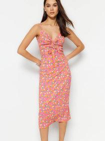 Платье миди Trendyol модель TWOSS23EL01454/Pembe Фото