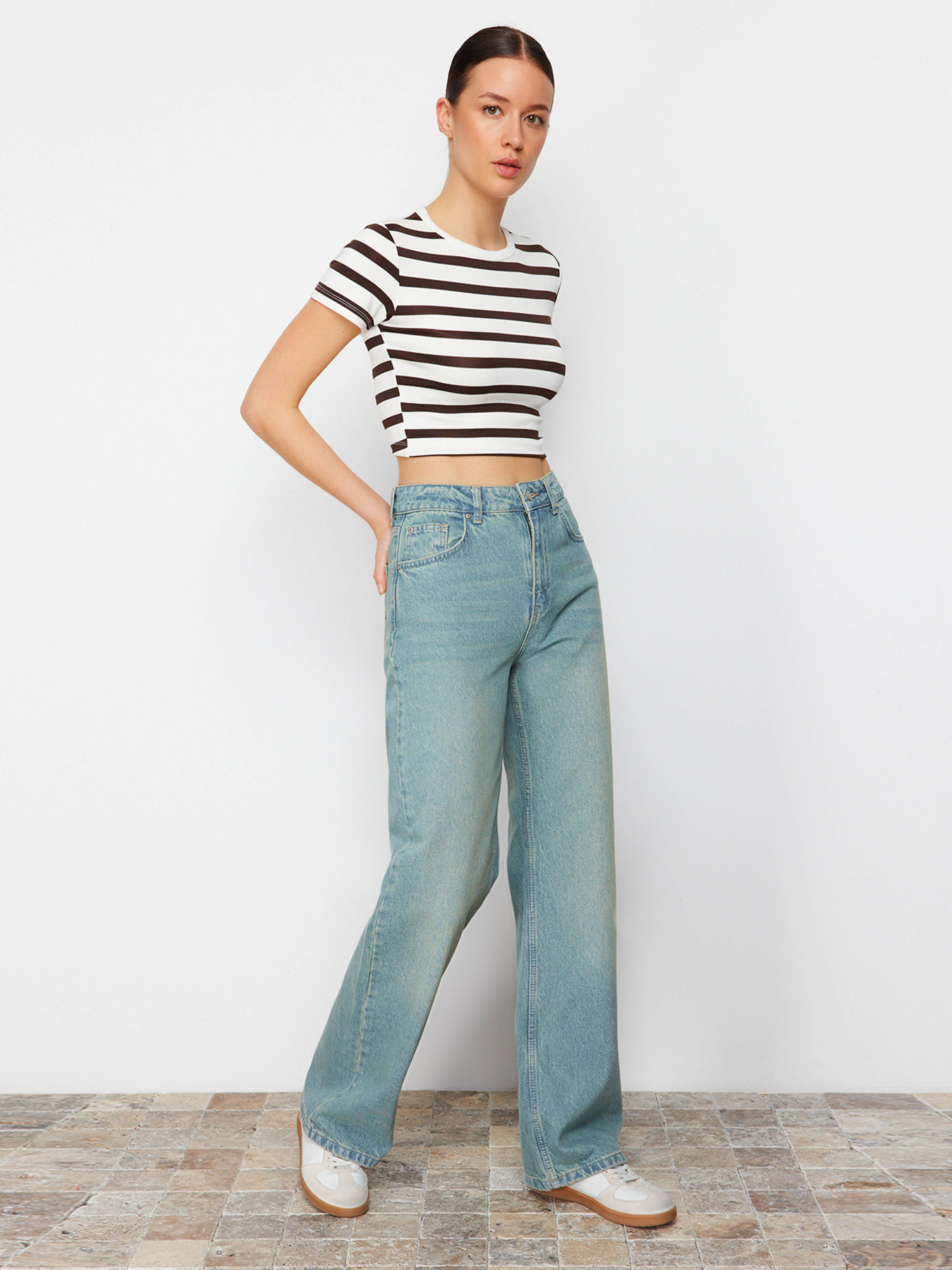 Широкие джинсы Trendyol модель TWOSS23JE00166/Mavi Фото