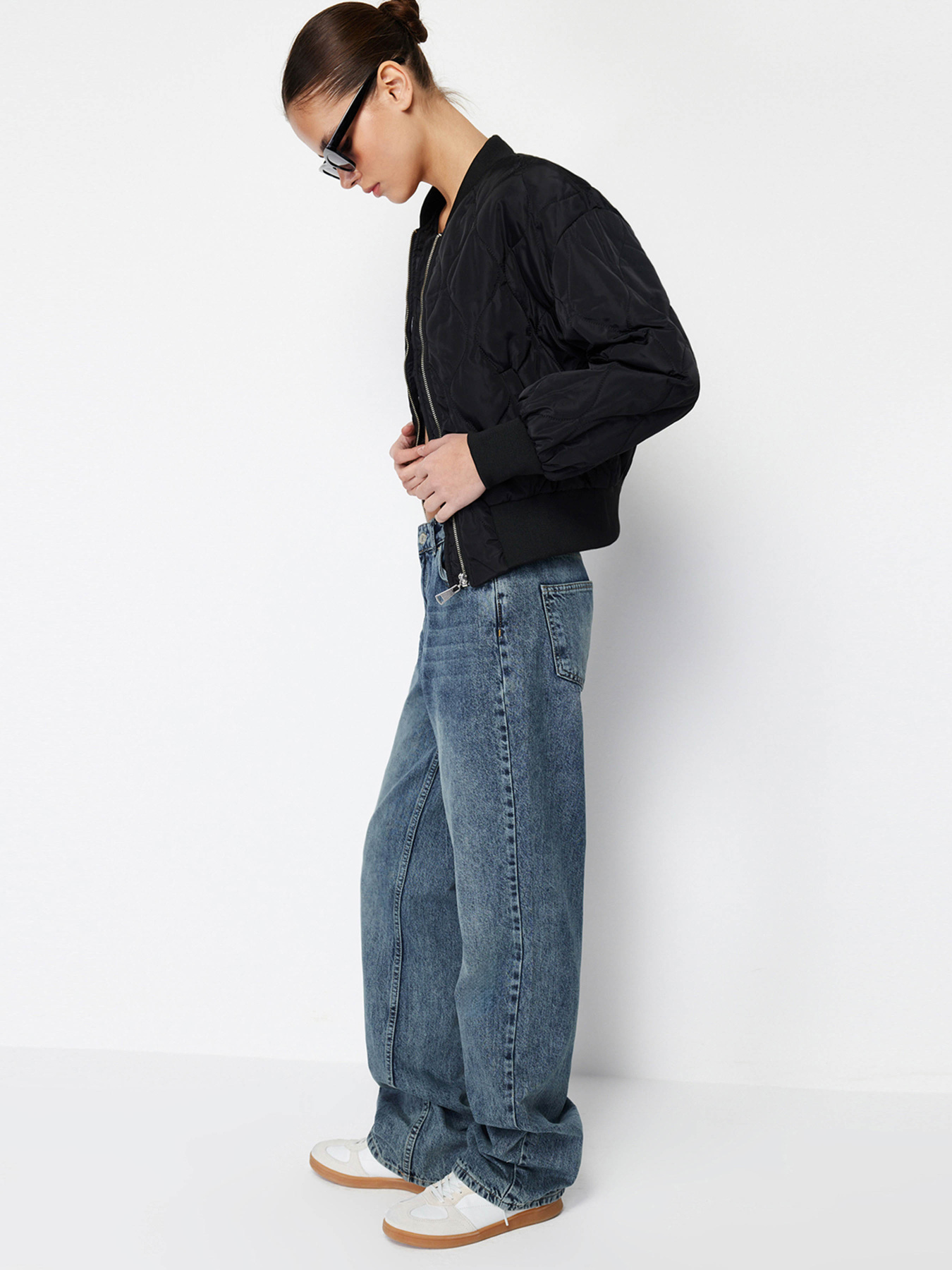 Бомбер Trendyol модель TWOSS23MO00010/Siyah Фото