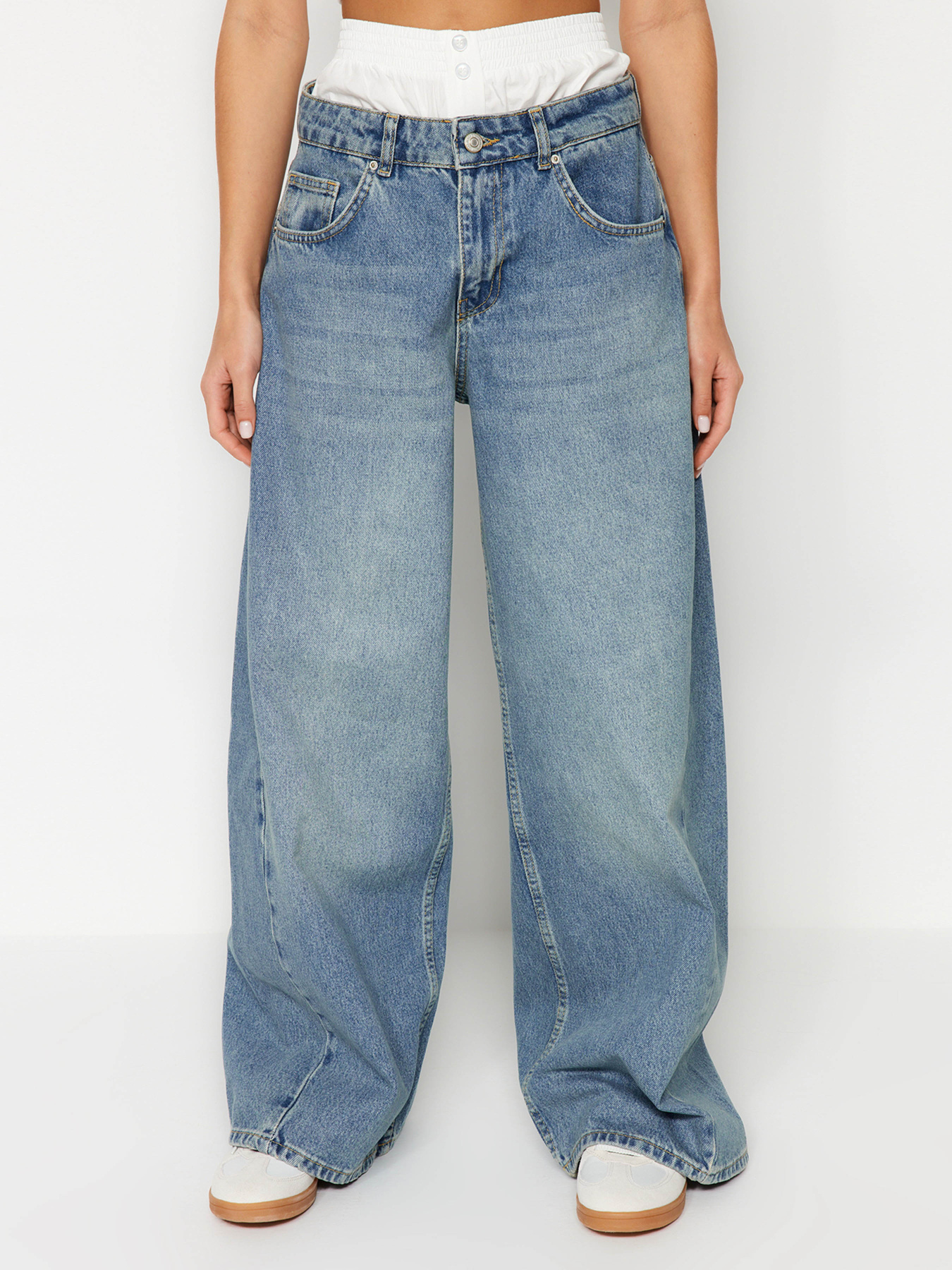 Широкие джинсы Trendyol модель TWOSS24JE00053/Mavi Фото