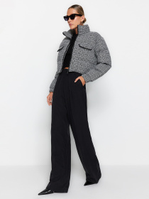 Демисезонная куртка Trendyol модель TWOAW24MO00028/Siyah Фото