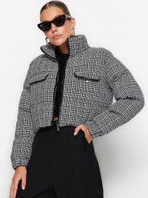 Демисезонная куртка Trendyol модель TWOAW24MO00028/Siyah Фото