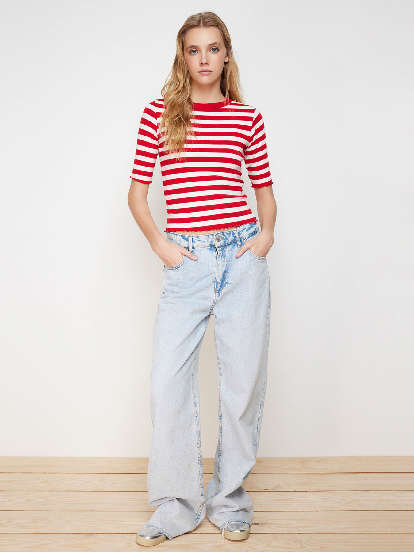 Футболка Trendyol модель TWOSS24BZ00082/Kirmizi Фото