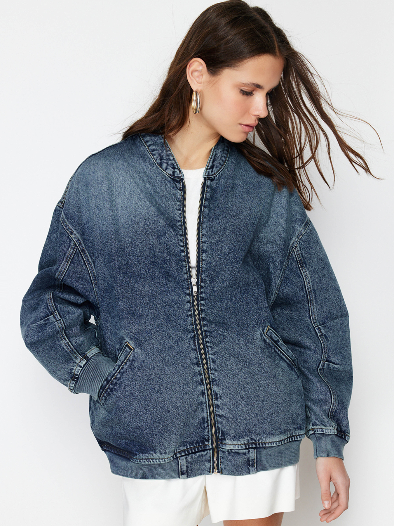 Джинсова куртка Trendyol модель TWOSS24CE00026/Koyu Mavi Фото