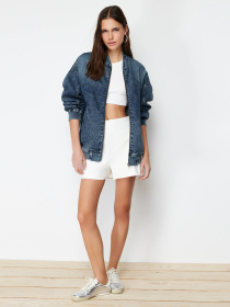 Джинсова куртка Trendyol модель TWOSS24CE00026/Koyu Mavi Фото