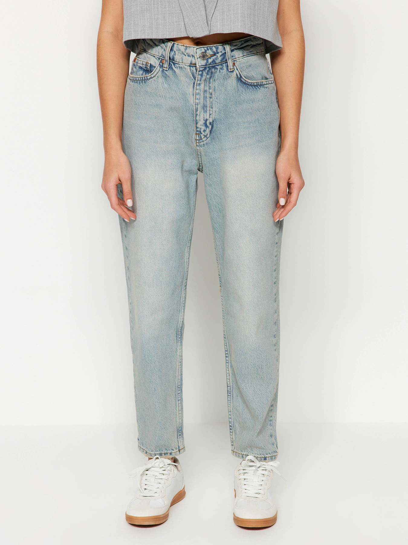 Прямые джинсы Trendyol модель TWOSS24JE00026/Mavi Фото