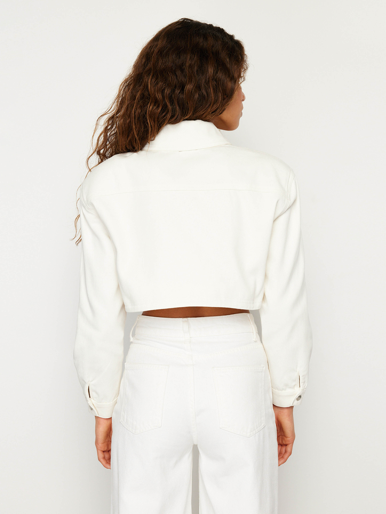 Куртка-сорочка Trendyol модель TWOSS24MO00018/Ekru Фото