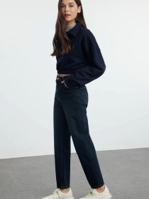 Джинсы мом Trendyol модель TWOAW25JE00078/Koyu Mavi Фото