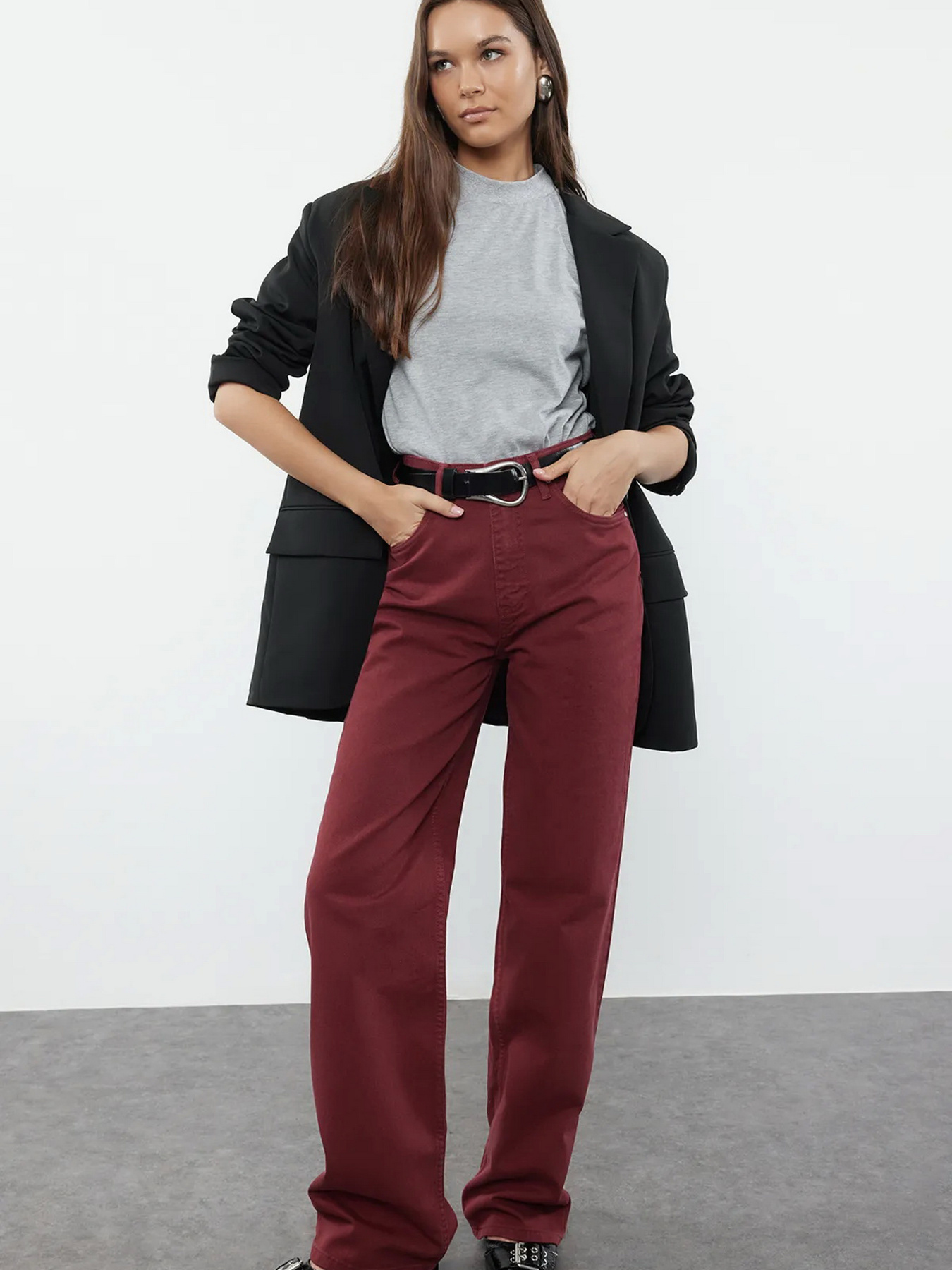 Прямі джинси Trendyol модель TWOSS23JE00068/Bordo Фото