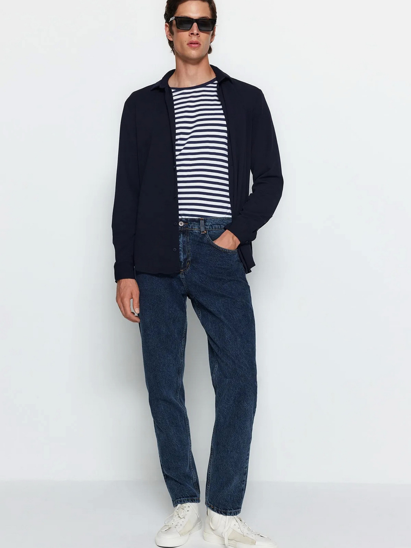 Прямі джинси Trendyol модель TMNAW23JE00104/Lacivert-2006 Фото