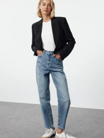 Джинсы мом Trendyol модель TWOAW25JE00131/Mavi Фото