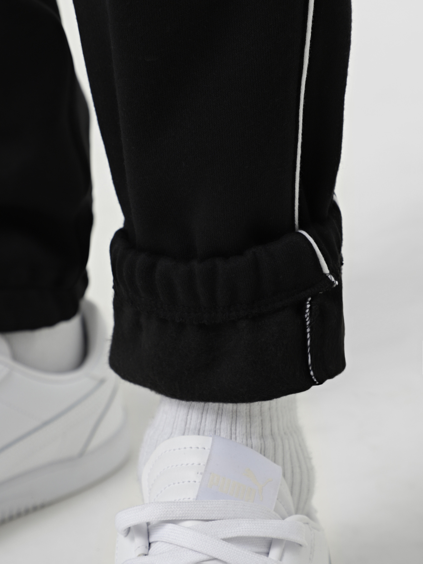 Джоггеры Trendyol модель TMNAW25EA00001/Siyah Фото