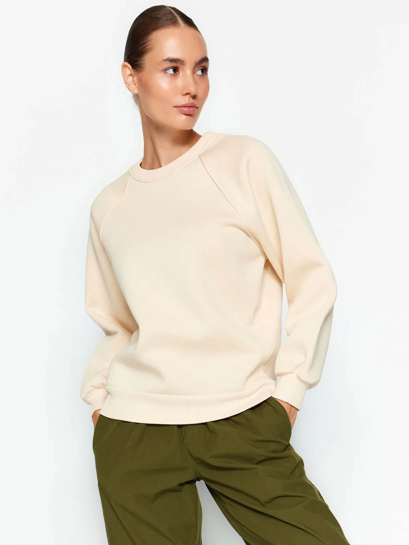 Свитшот Trendyol модель TWOAW24SW00104/Tas Фото